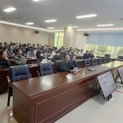 卓信消防走進(jìn)建發(fā)集團(tuán)，開展消防宣傳月培訓(xùn)，筑牢安全防線